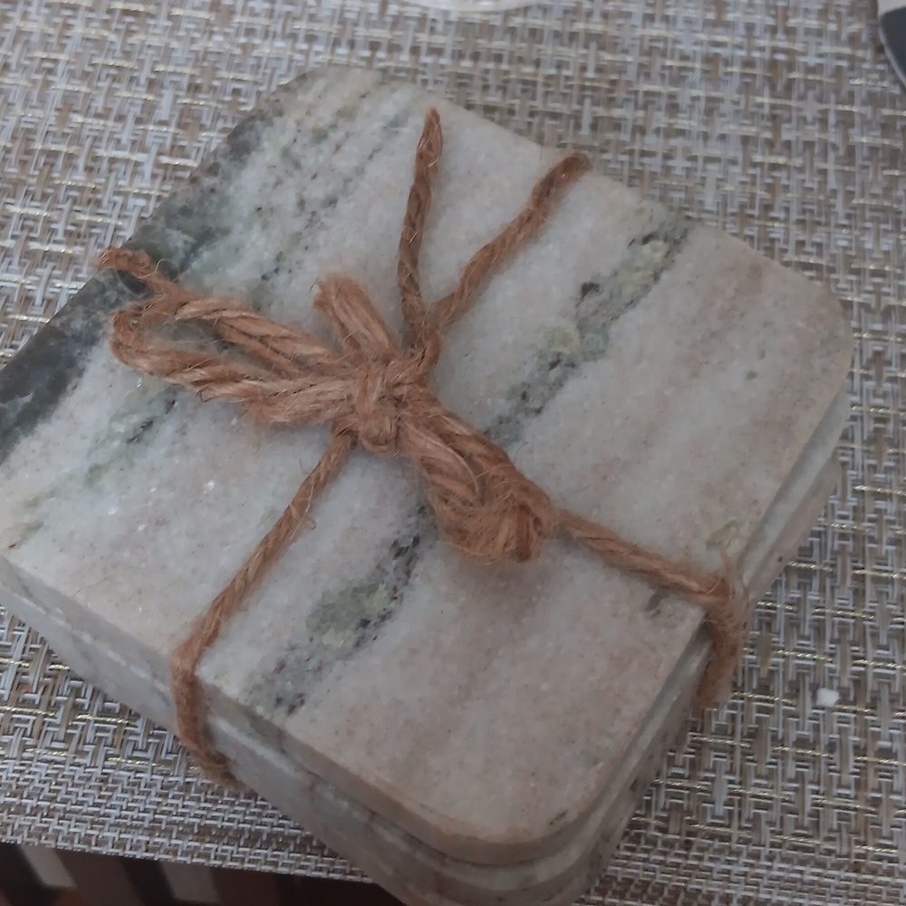 New.4 beautiful stone coasters. - Picture 4 of 6
